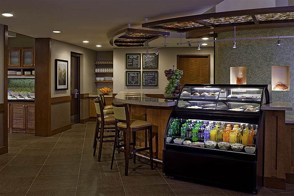 Hyatt Place Cincinnati Блу-Аш Ресторан фото