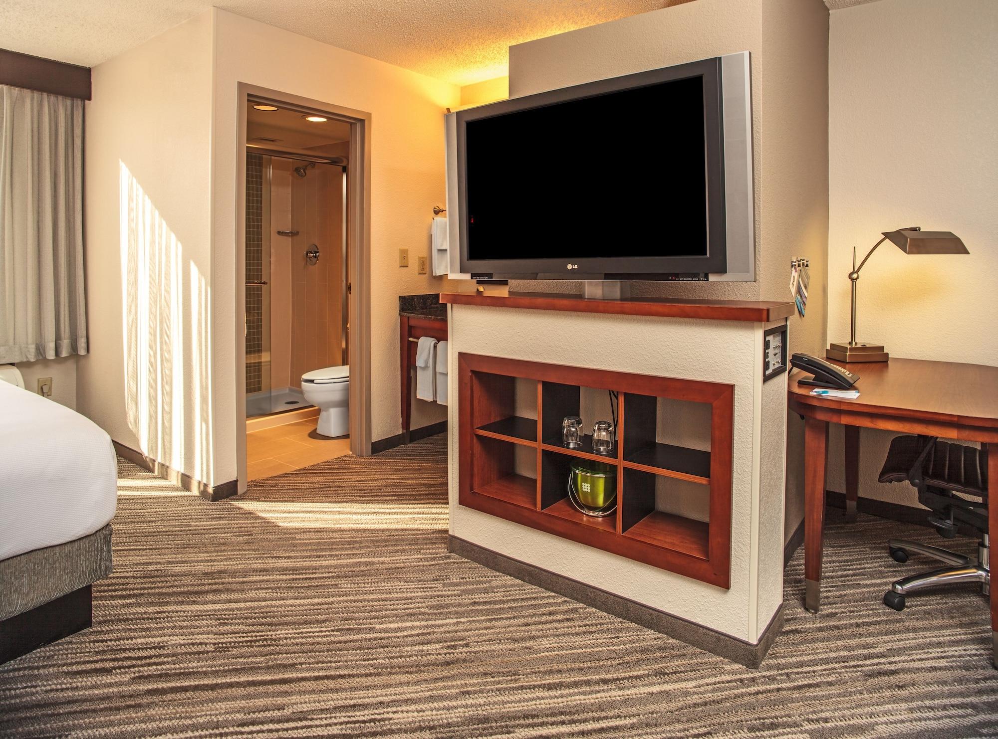 Hyatt Place Cincinnati Блу-Аш Екстер'єр фото