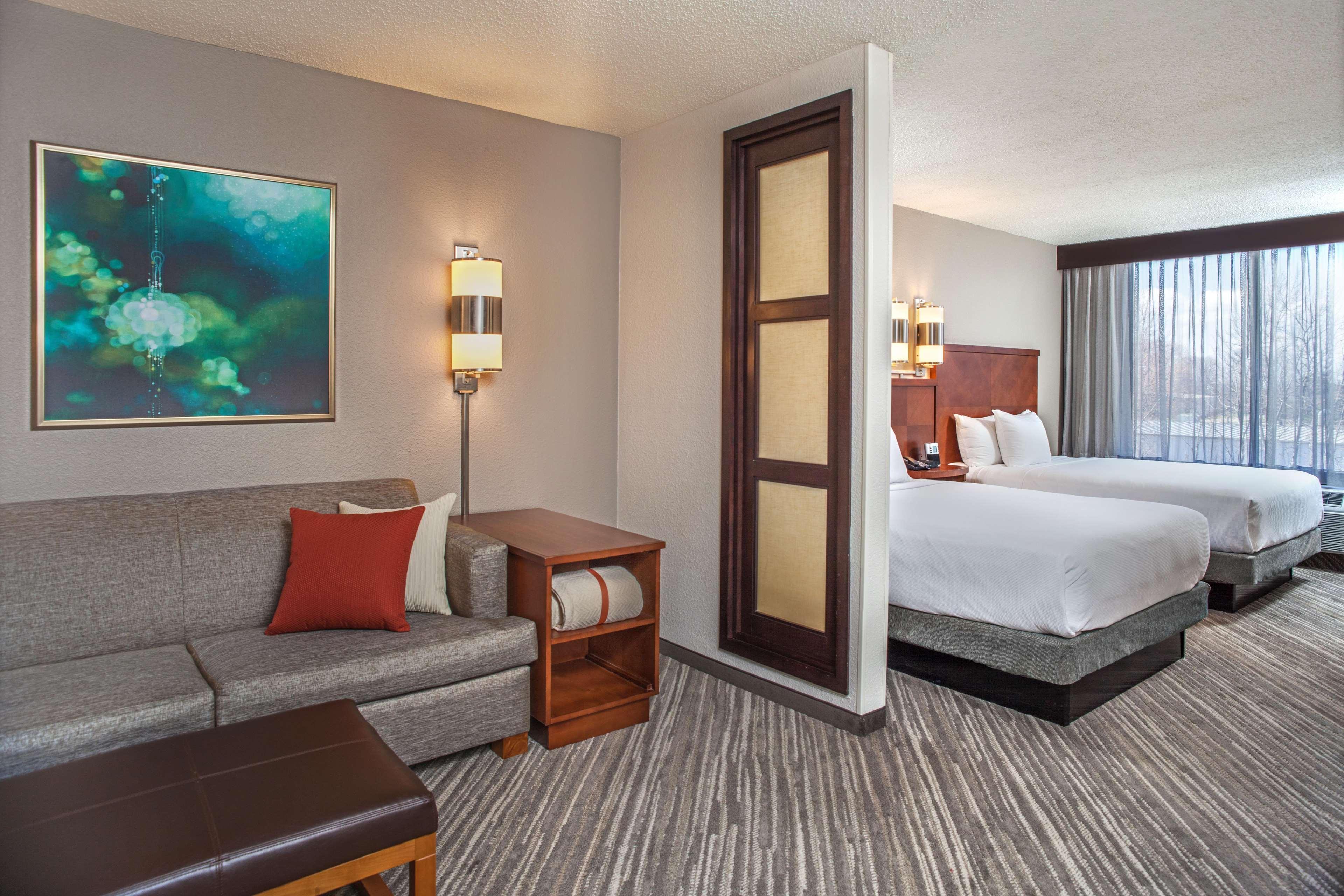 Hyatt Place Cincinnati Блу-Аш Екстер'єр фото