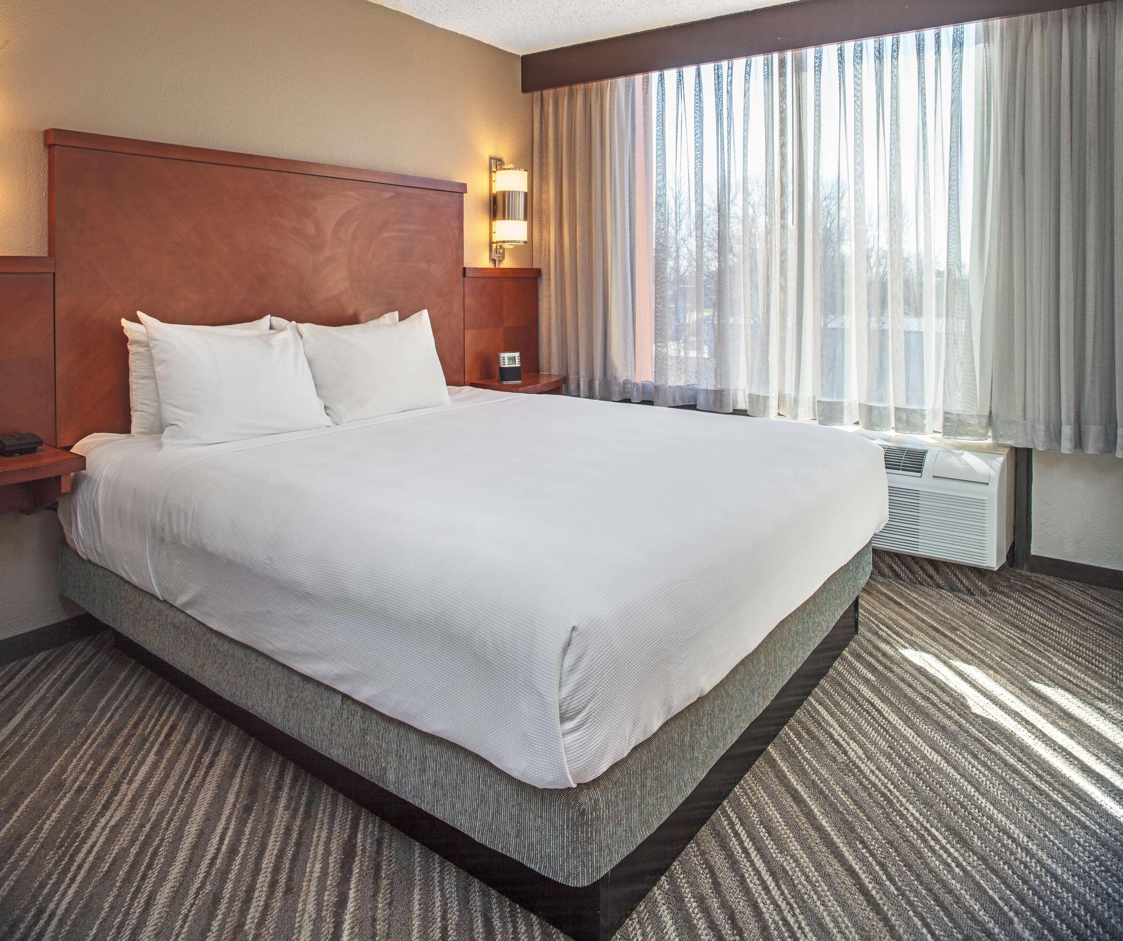 Hyatt Place Cincinnati Блу-Аш Екстер'єр фото
