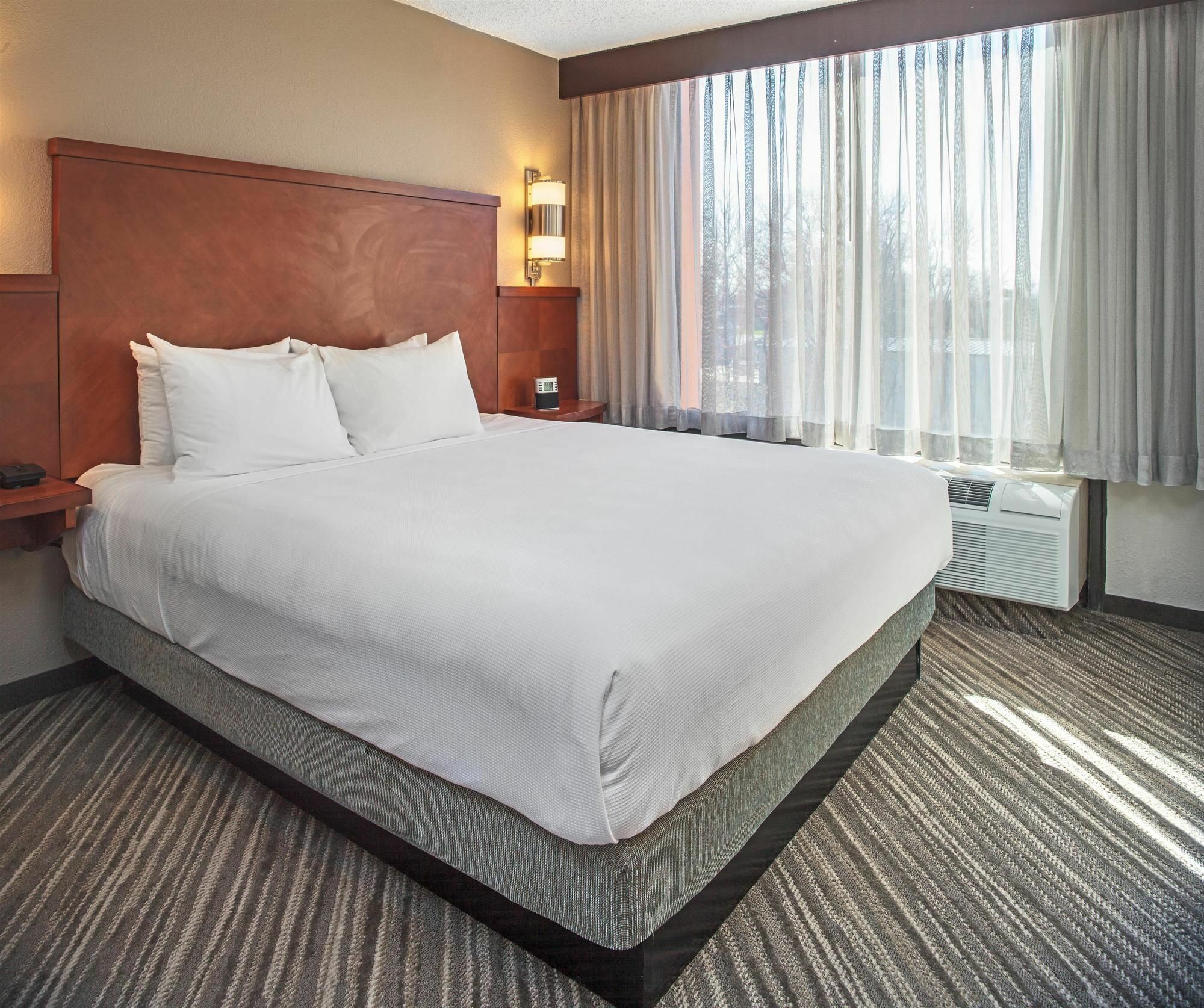 Hyatt Place Cincinnati Блу-Аш Екстер'єр фото